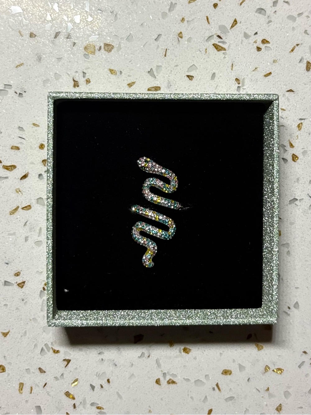 🖤 Reputation Snake Ring Size 6 🖤 - Picture 2 of 4